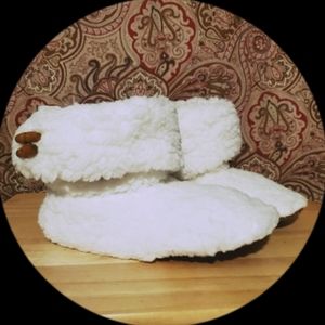 NEW Fuzzy Super soft slipper socks